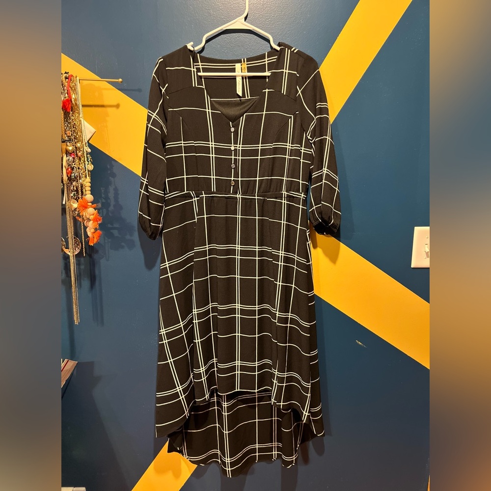 NY Collection Black & White Print High Low Midi Dress NWOT